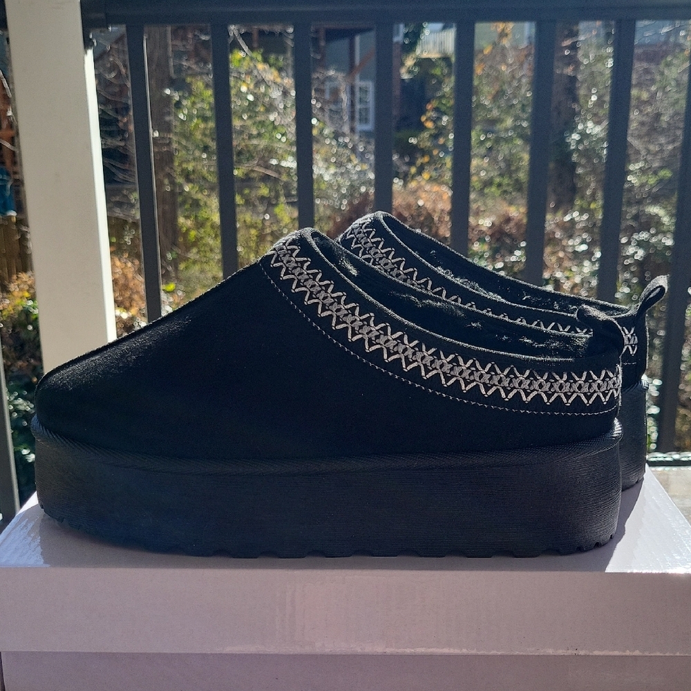 Alpine Swiss Black Embroidered Slip-Ons